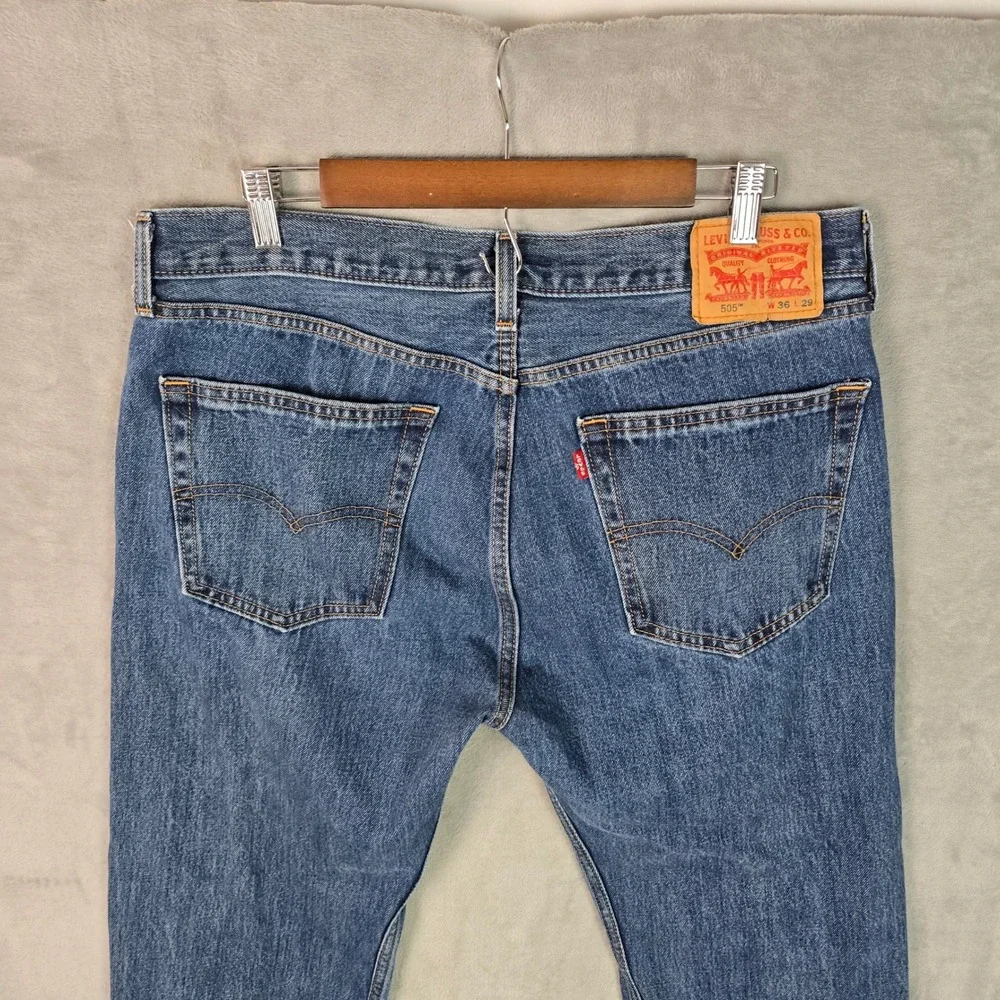 Levis 505 Regular Fit Straight Leg Jeans Mens 36x29 Medium‎ Wash Blue Denim